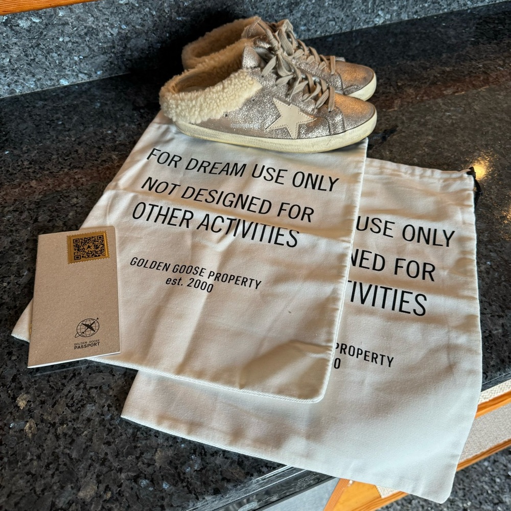 Golden Goose Superstar Sabot Metallic Shearling Sneakers in Gold Leather